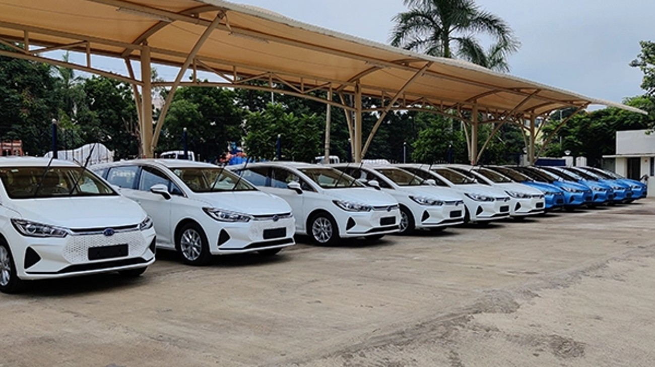China Becomes First Country to Hit 1 Million EV Sales in a Month